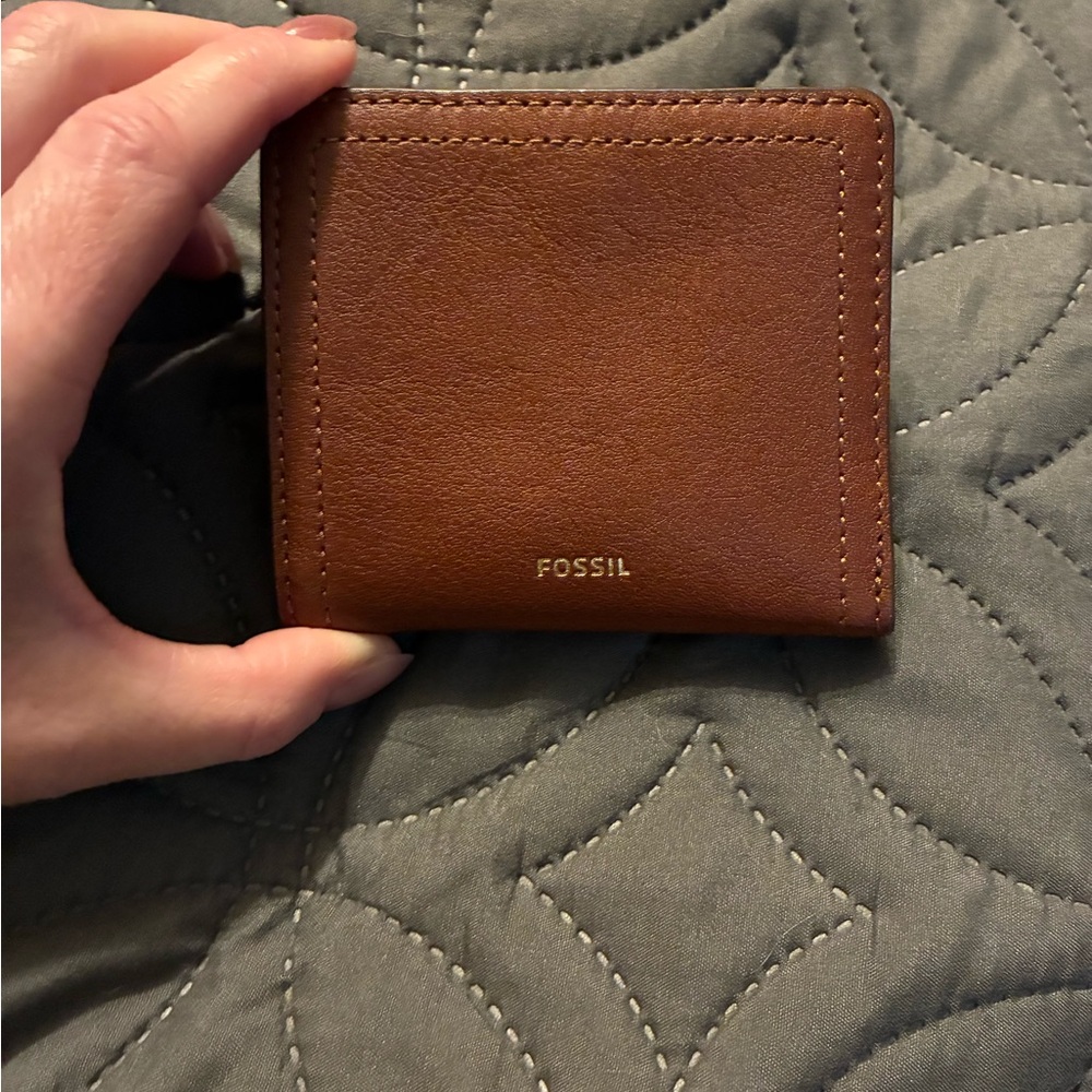 Fossil Tan Leather Card Holder